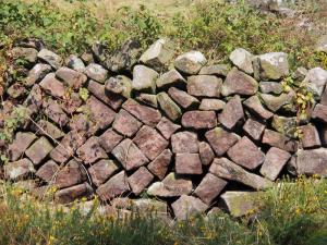 Unusual dry stonewalling