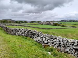 Dry stone walls