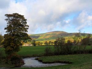 Lose Hill from Peakshole Water