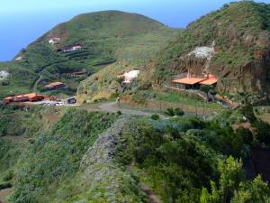 Descending to Chinemada