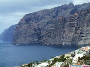 Los Gigantes