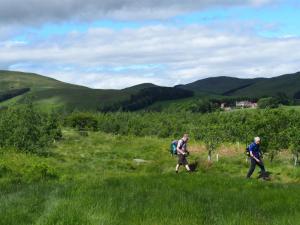 Phil leads Keith